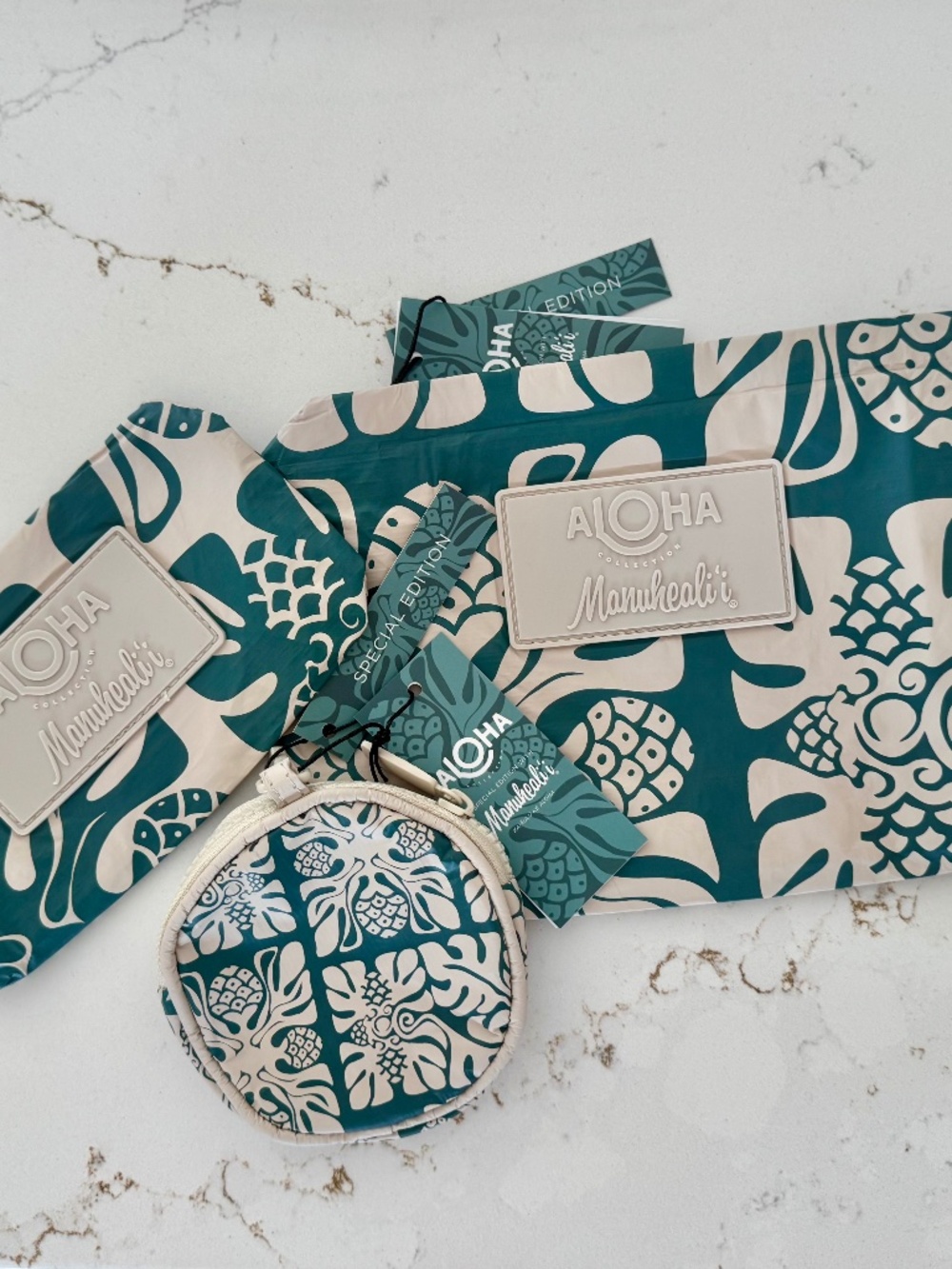 ALOHA Collection X Manahealli Special Edition 3 SET Cutie, Mini, Small Pouch NWT